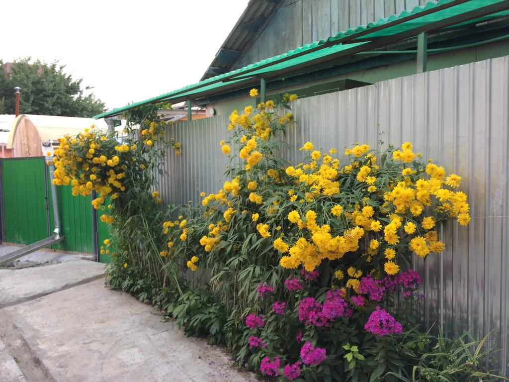 Dos Guesthouse Bishkek Exterior foto